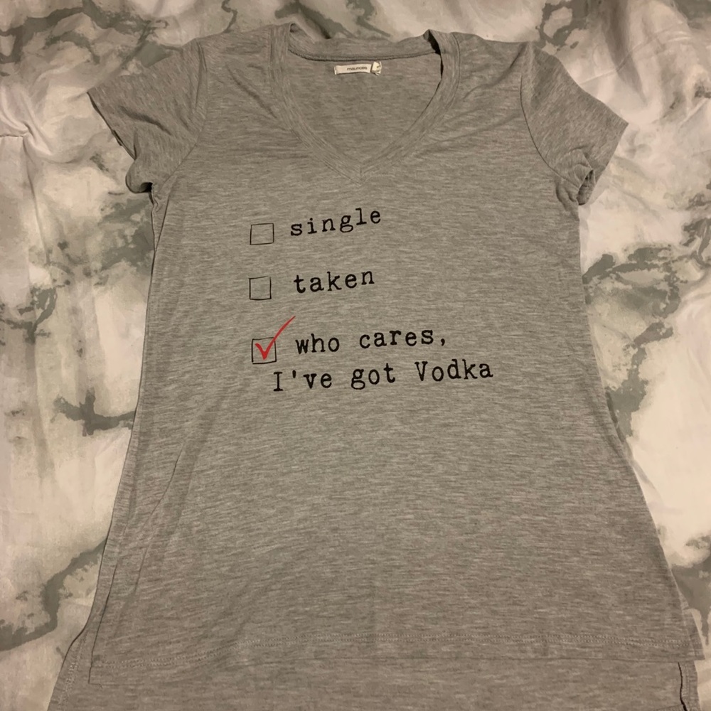 Grey t shirt